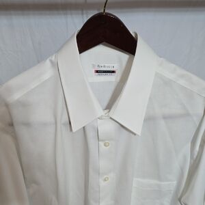 Van Heusen Men's Classic Ivory Dress Shirt   Size: 18  34/35